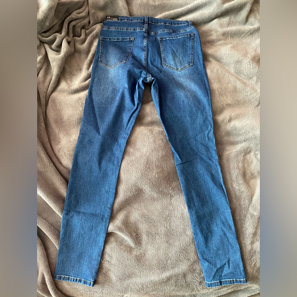 High Rise Skinny Jeans - Picture 3 of 3